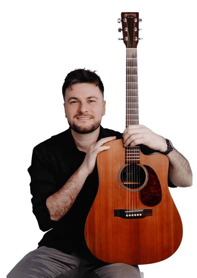 Renan Zimmer com seu violão