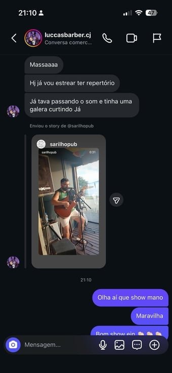 Mensagem de Luccas sobre a passagem de som, acompanhada de uma foto dele tocando
